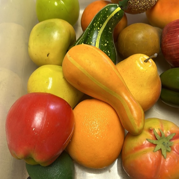 17 pieces of play food - Picture 3 of 4